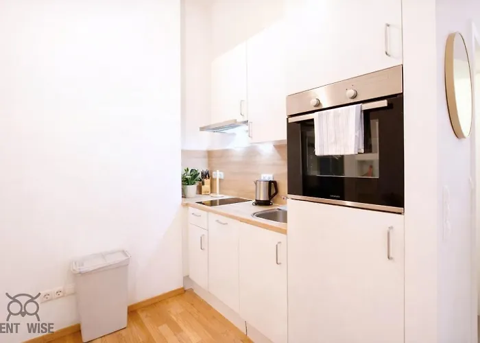 Lovely Private Terrace Apartment Vienna